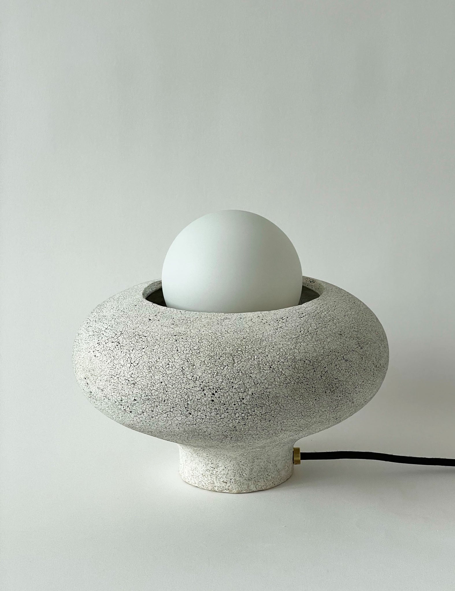 MIZUTAMA TABLE LAMP - large