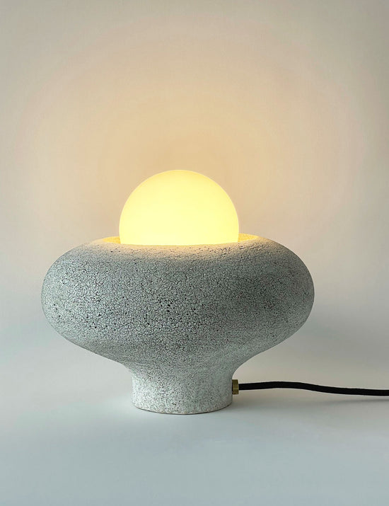 MIZUTAMA TABLE LAMP - large
